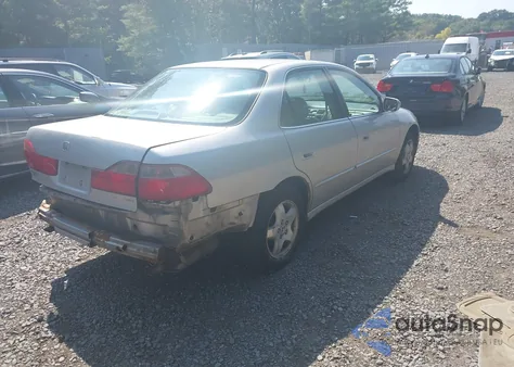 1998 Honda Accord Ex V6 из США, поврежденный, VIN 1HGCG1658WA064941